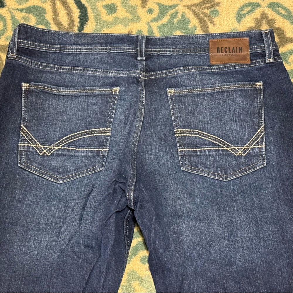 Men’s Reclaim Regular Boot Stretch Jeans from The Buckle Tag: 36R 37 x 31.5